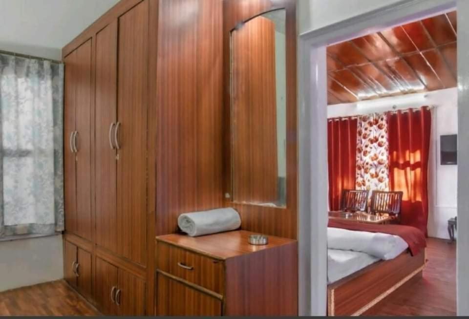 5 Bedrooms By Humble Stay Касаули Экстерьер фото