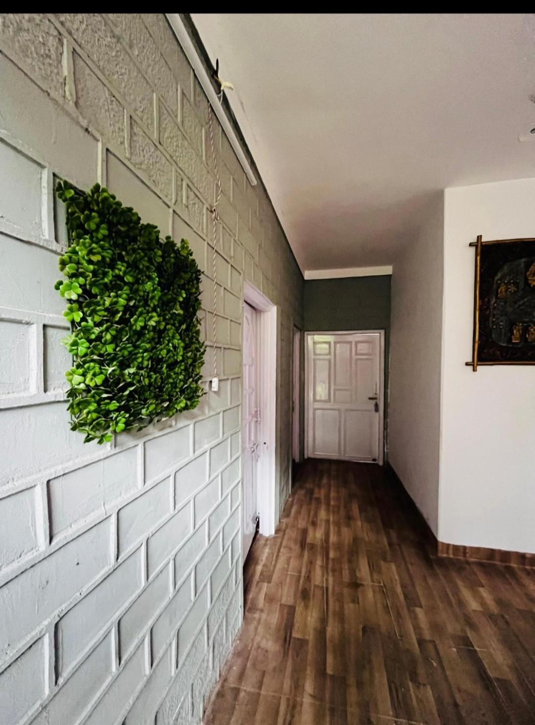5 Bedrooms By Humble Stay Касаули Экстерьер фото